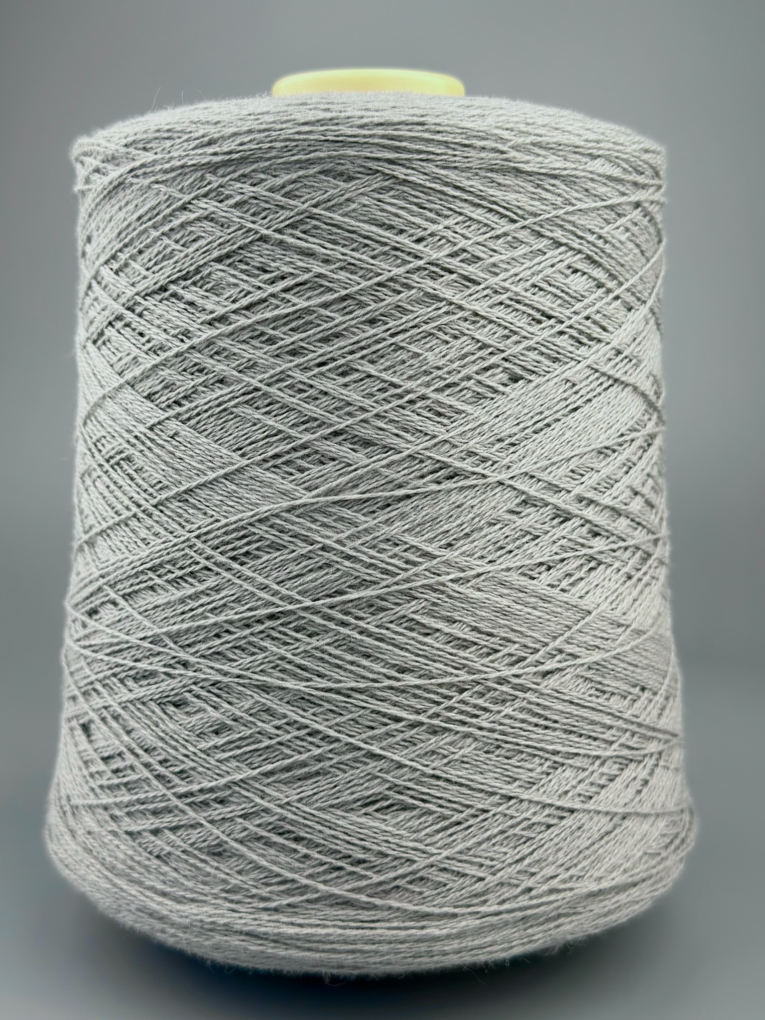 Loro Piana Lana Cash Nm 2/18 – Fil 90% Laine Mérinos 10% Cachemire col. Gris Moyen photo 2